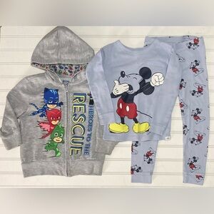 Baby GAP Disney’s Micky Mouse & PJ Masks Long Sleeve Pajama &‎ Jacket Size S 4T